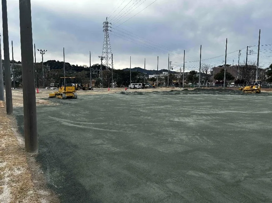 中層敷均し（トプコンマシンコントロールシステム）